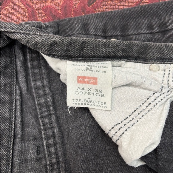 Faded Wrangler Jeans - Picture 2 of 3